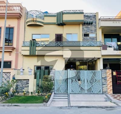 سٹی ہاؤسنگ سوسائٹی گوجرانوالہ میں 4 کمروں کا 5 مرلہ مکان 1.7 کروڑ میں برائے فروخت۔