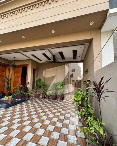 سٹی ہاؤسنگ سوسائٹی گوجرانوالہ میں 6 کمروں کا 10 مرلہ مکان 3.0 کروڑ میں برائے فروخت۔