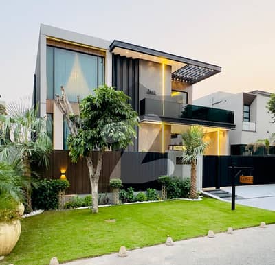 ڈی ایچ اے فیز 6 - بلاک بی فیز 6,ڈیفنس (ڈی ایچ اے),لاہور میں 5 کمروں کا 1 کنال مکان 7.95 کروڑ میں برائے فروخت۔