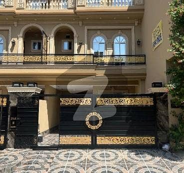 ملٹری اکاؤنٹس ہاؤسنگ سوسائٹی لاہور میں 6 کمروں کا 8 مرلہ مکان 3.0 کروڑ میں برائے فروخت۔