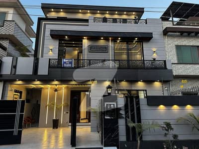 Elegant 10 Marla Modern House In G Block Central Park Ready To Move-For Sale