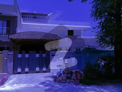 آئی ۔ 8/3 آئی ۔ 8,اسلام آباد میں 6 کمروں کا 14 مرلہ مکان 21.0 کروڑ میں برائے فروخت۔