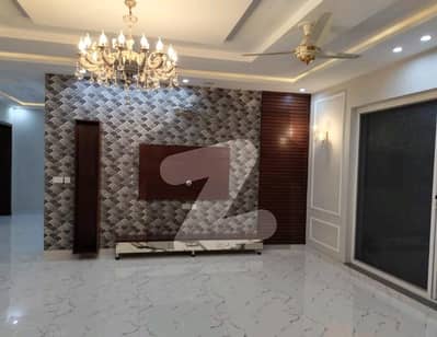 1 Kanal House For sale In Bahria Town - Sector E