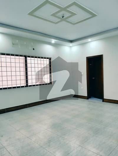 گلشنِ اقبال - بلاک 3 گلشنِ اقبال,گلشنِ اقبال ٹاؤن,کراچی میں 6 کمروں کا 18 مرلہ مکان 13.0 کروڑ میں برائے فروخت۔