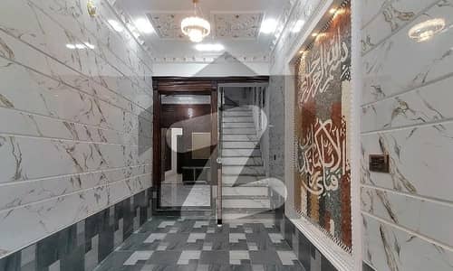 الحافظ ٹاؤن لاہور میں 4 کمروں کا 3 مرلہ مکان 1.45 کروڑ میں برائے فروخت۔