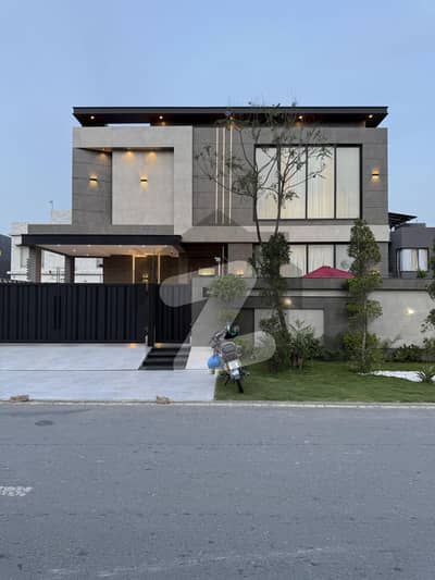 ڈی ایچ اے فیز 6 ڈیفنس (ڈی ایچ اے),لاہور میں 5 کمروں کا 1 کنال مکان 11.0 کروڑ میں برائے فروخت۔