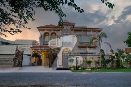 ڈی ایچ اے فیز 6 ڈیفنس (ڈی ایچ اے),لاہور میں 2 کمروں کا 1 کنال زیریں پورشن 1.1 لاکھ میں کرایہ پر دستیاب ہے۔