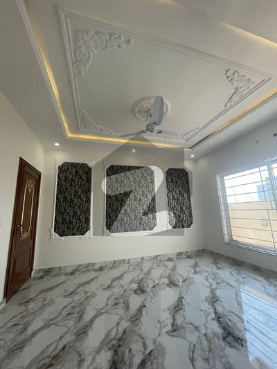 Get This Amazing 20 Marla House Available In DHA Phase 1 - Sector M