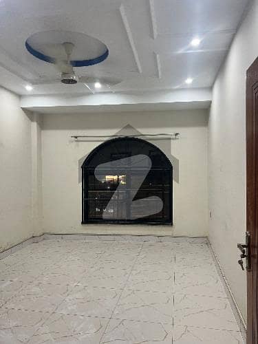 Beautiful Location And Beautiful House For Rent