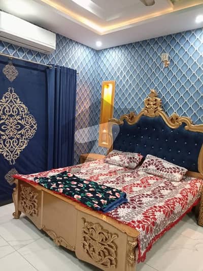 بحریہ ٹاؤن سیکٹر سی بحریہ ٹاؤن,لاہور میں 5 کمروں کا 10 مرلہ مکان 2.25 لاکھ میں کرایہ پر دستیاب ہے۔