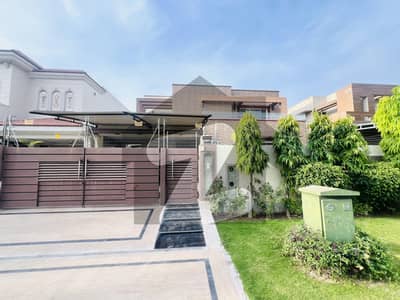 1 KANAL UPER PORTION FOR RENT DHA PHASE 6_ PRIME LOCATION