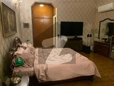 Separate 1 Master Bed Fully Furnished seperate kitchen Dha Phsse 5 Near Dha jalal sons Location Near Park Masjid Ideal Job Holder / Female