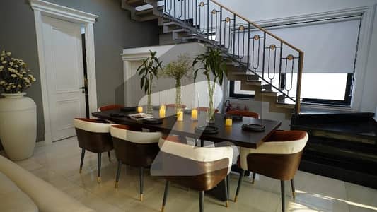 ڈی ایچ اے فیز 7 - بلاک وائے فیز 7,ڈیفنس (ڈی ایچ اے),لاہور میں 4 کمروں کا 11 مرلہ مکان 6.5 کروڑ میں برائے فروخت۔