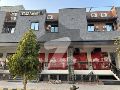 LOWER GROUND SHOP 800 Square Feet