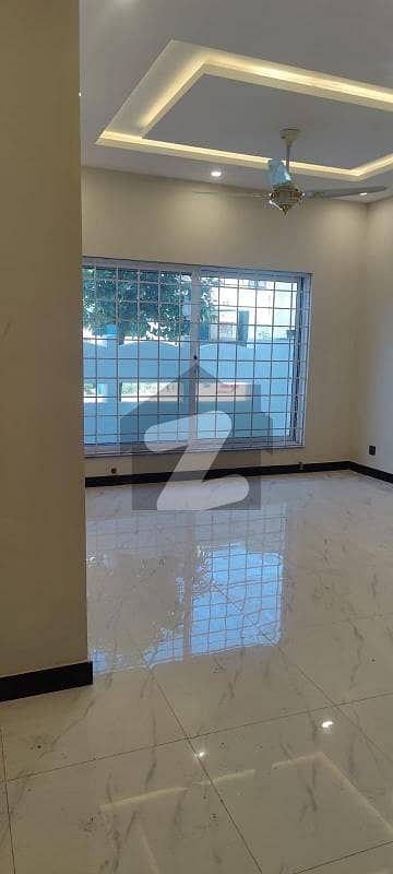 بحریہ انکلیو بحریہ ٹاؤن,اسلام آباد میں 3 کمروں کا 5 مرلہ مکان 1.0 لاکھ میں کرایہ پر دستیاب ہے۔