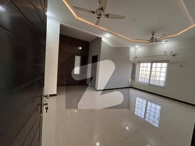 luxury House 50/90 Available For Rent B Block