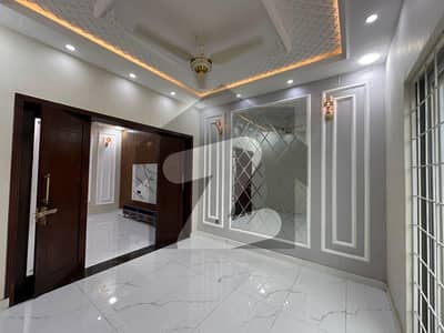 8 MARLA WELL-BUILT HOUSE FOR SALE DHA PHASE XI RAHBAR, LAHORE