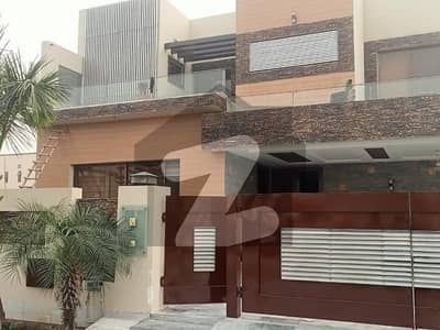 I Kanal Owner Built 7 BD 8 WR - Full Basement - 8000 Sq Ft Covered Area