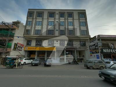 مری روڈ راولپنڈی میں 11 کمروں کا 1 کنال دفتر 5.0 لاکھ میں کرایہ پر دستیاب ہے۔