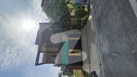 بحریہ نشیمن لاہور میں 2 کمروں کا 5 مرلہ مکان 1.28 کروڑ میں برائے فروخت۔