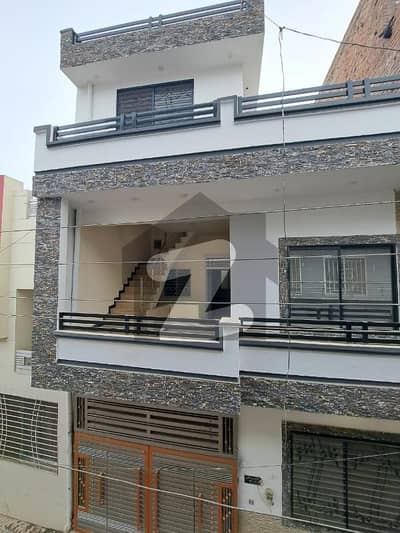 سوہاں ویلی اسلام آباد میں 3 کمروں کا 4 مرلہ مکان 40.0 ہزار میں کرایہ پر دستیاب ہے۔