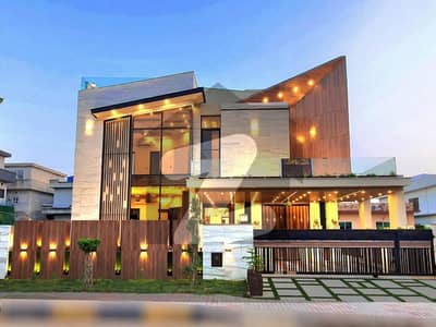 بحریہ ٹاؤن فیز 2 بحریہ ٹاؤن راولپنڈی,راولپنڈی میں 5 کمروں کا 1 کنال مکان 13.1 کروڑ میں برائے فروخت۔