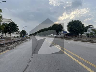 بحریہ انکلیو بحریہ ٹاؤن,اسلام آباد میں 10 مرلہ رہائشی پلاٹ 1.62 کروڑ میں برائے فروخت۔