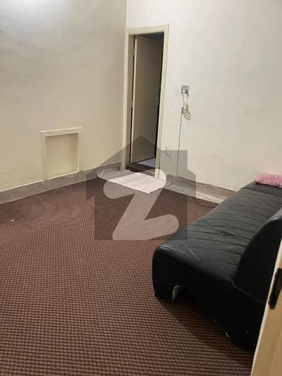 آئی ۔ 10 مرکز آئی ۔ 10,اسلام آباد میں 3 کمروں کا 6 مرلہ بالائی پورشن 50.0 ہزار میں کرایہ پر دستیاب ہے۔