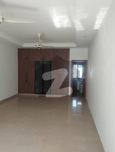 ایف ۔ 7/3 ایف ۔ 7,اسلام آباد میں 7 کمروں کا 1 کنال مکان 14.5 لاکھ میں کرایہ پر دستیاب ہے۔