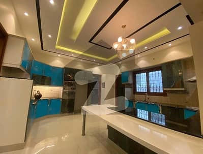 دارالامان سوسائٹی کراچی میں 1 کنال مکان 32.0 کروڑ میں برائے فروخت۔