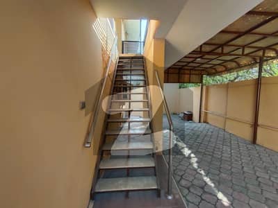 UPPER PORTION FOR RENT IN F-7