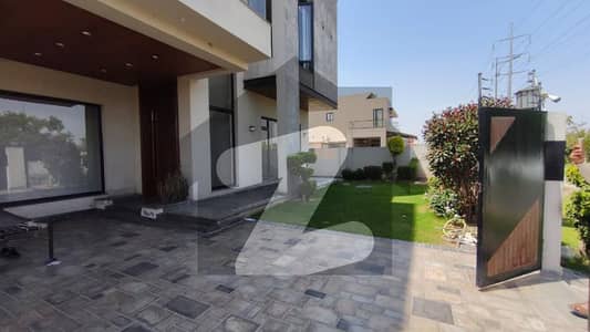1 KANAL BRAND NEW HOUSE IS FOR SALE IN Y BLOCK DHA LAHORE