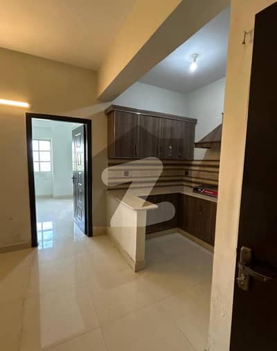 01 BEDROOM LUXURY UNFURNISHED APARTMENT AVAILABLE FOR SALE ON REASONABLE PRICE AT GULBERG GREEN ISLAMABAD