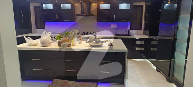 نارتھ ناظم آباد کراچی میں 4 کمروں کا 2 کنال بالائی پورشن 2.35 لاکھ میں کرایہ پر دستیاب ہے۔