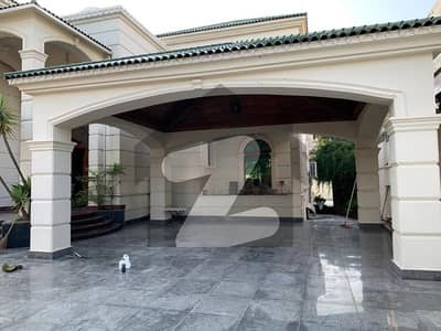 ایف ۔ 7 اسلام آباد میں 7 کمروں کا 2 کنال مکان 18.0 لاکھ میں کرایہ پر دستیاب ہے۔