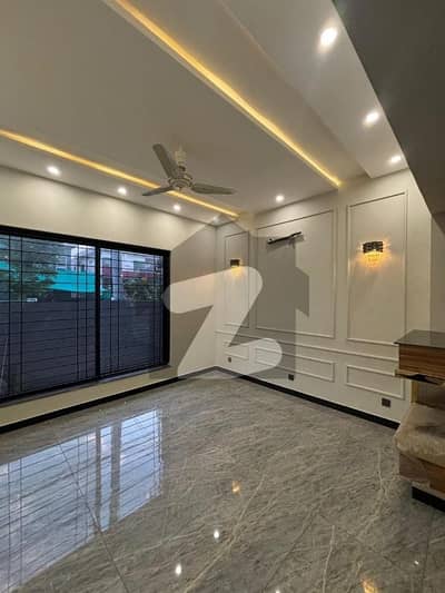 10 Marla Beautiful Fully Furnished House For Sale In DHA Phase 4 Block EE