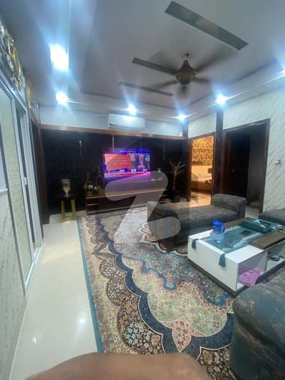 بخاری کمرشل ایریا ڈی ایچ اے فیز 6,ڈی ایچ اے ڈیفینس,کراچی میں 3 کمروں کا 7 مرلہ فلیٹ 4.1 کروڑ میں برائے فروخت۔