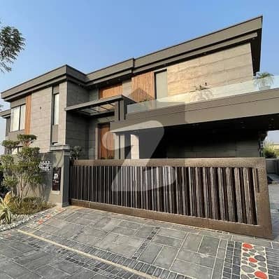 ڈی ایچ اے ڈیفینس فیز 2 ڈی ایچ اے ڈیفینس,اسلام آباد میں 6 کمروں کا 2 کنال مکان 25.0 کروڑ میں برائے فروخت۔