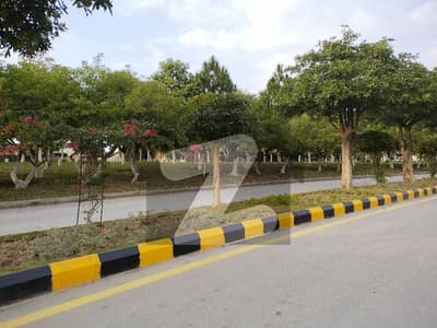 ڈی ایچ اے ڈیفینس فیز 2 ڈی ایچ اے ڈیفینس,اسلام آباد میں 10 مرلہ رہائشی پلاٹ 2.75 کروڑ میں برائے فروخت۔