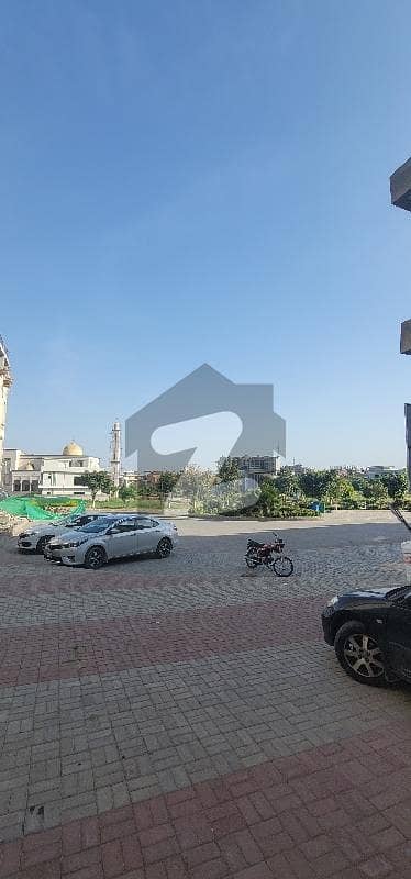 ٹاپ سٹی 1 اسلام آباد میں 10 مرلہ رہائشی پلاٹ 1.85 کروڑ میں برائے فروخت۔