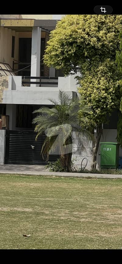 10 Marla Plot For Sale