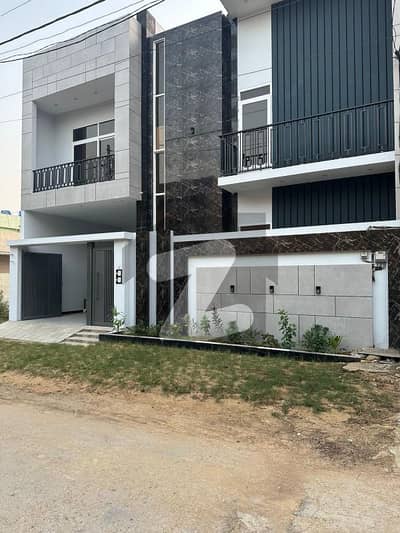 240 Sq Yards House For Sale