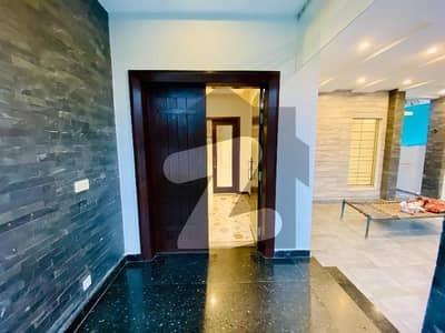 DEFENCE 18 MARLA STYLISH BUNGALOW NEAR MARKET PARK PRIME LOCATION