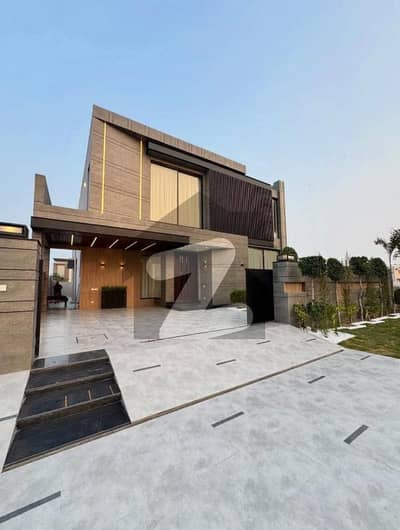 ڈی ایچ اے فیز 7 ڈیفنس (ڈی ایچ اے),لاہور میں 5 کمروں کا 1 کنال مکان 7.55 کروڑ میں برائے فروخت۔