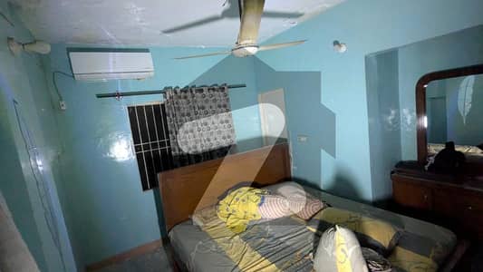 نارتھ کراچی ۔ سیکٹر 11ای نارتھ کراچی,کراچی میں 4 کمروں کا 4 مرلہ فلیٹ 38.0 لاکھ میں برائے فروخت۔