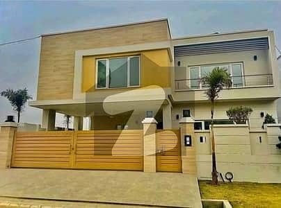 12 Marla Executive House for Sale Askari 10 | Top Location Near Masjid