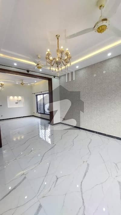 DHA Phase 5 10 Marla Beautiful House