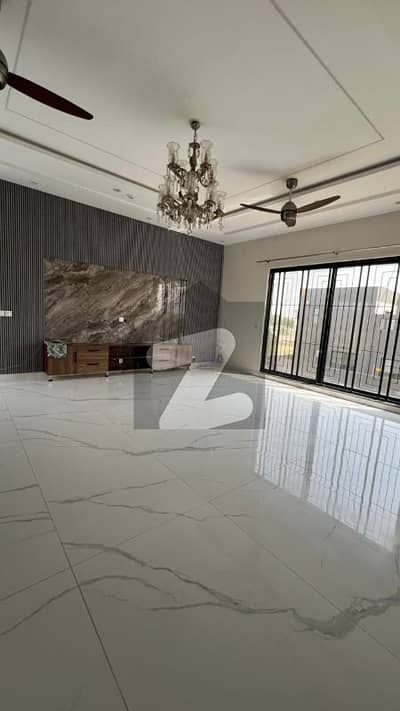 Prime Location Rental Opportunity in DHA Phase 7 Lahore Elegant 1 Kanal Upper Portion Near McDonald's | Solar Powered, Spacious Terraces, Ideal Family Living | 170K Demand