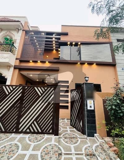 A Prime Location House Of 5 Marla In Rs. 19000000