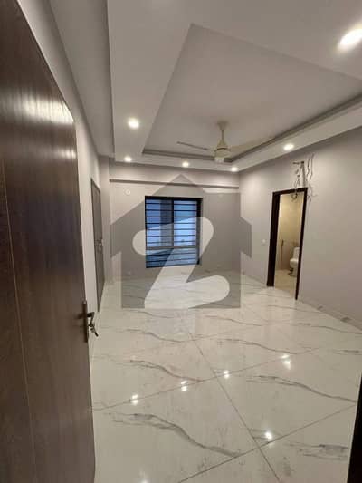 FLAT AVAILABLE FOR RENT METROPOLIS, MAIN JINNAH AVENUE NEAR BY MALIR CANT CHECK POST 5